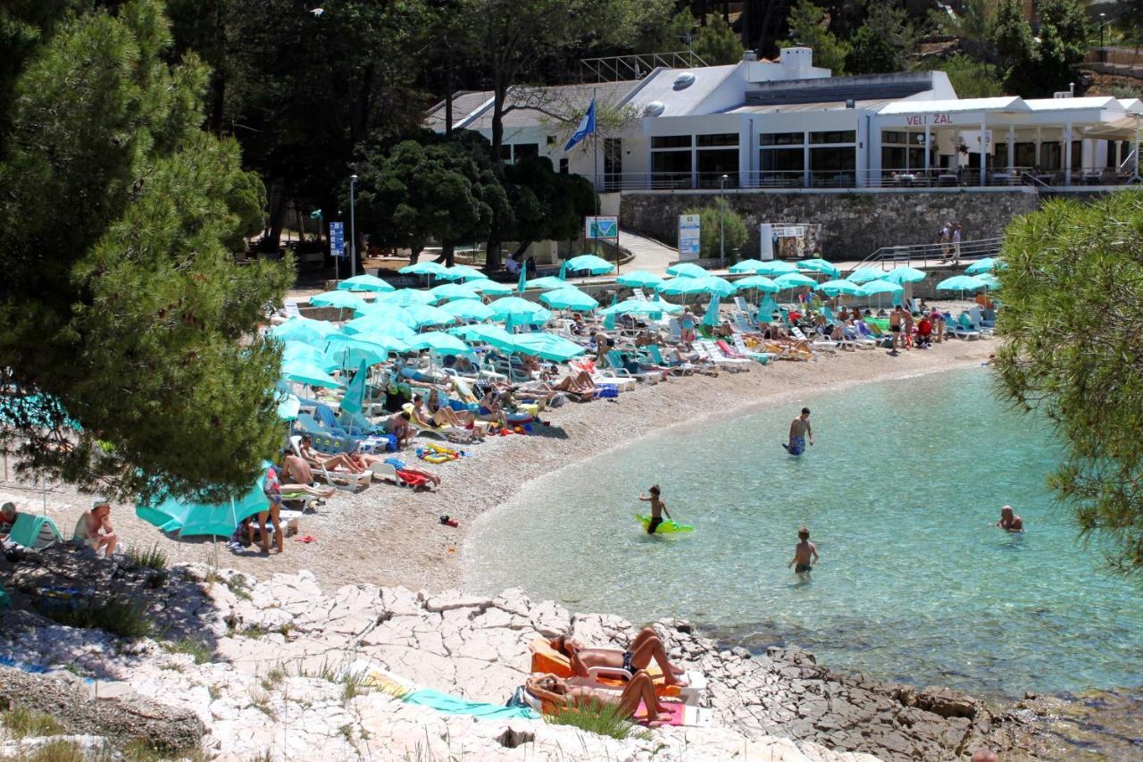 Apartments By The Sea Mali Losinj Veli Lošinj Kültér fotó