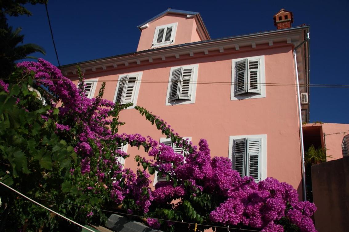 Apartments By The Sea Mali Losinj Veli Lošinj Kültér fotó
